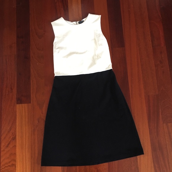 Theory Reneid Dress - Picture 2 of 8